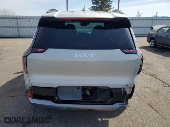 2024 Kia EV9 GT-Line with VIN KNDAEFS53R6019699, listed as a Copart auction lot 48801615 with 6,282 mi miles and Salvage Title. Bid and sale history available at carsss.com. Image 6.