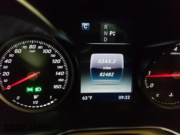 2018 Mercedes-Benz C 300 with VIN 55SWF4KB9JU259232, listed as a Copart auction lot 61559355 with 82,482 mi miles and Salvage title. Bid and sale history available at DreamBid. Image 9.