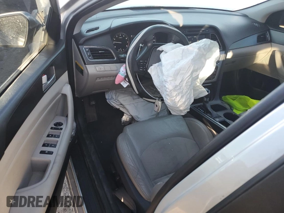 2017 Hyundai Sonata Sport with VIN 5NPE34AF3HH504936, listed as a Copart auction lot 80871504 with 100,133 mi miles and Salvage Title. Bid and sale history available at DreamBid. Image 8.