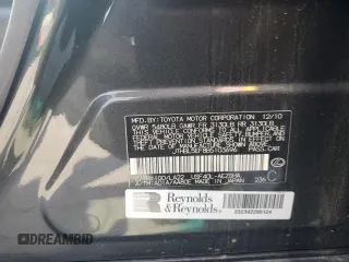 2011 Lexus LS 460 z VIN JTHBL5EF8B5103696, wystawiony jako Copart lot #53824455 z przebiegiem 118 705 mil mil oraz Szkoda całkowita • Salvage title. Historia ofert i sprzedaży dostępna na DreamBid. Obrazek 12.