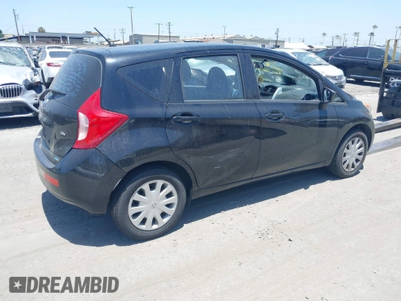 2015 Nissan Note S z VIN 3N1CE2CP8FL434975, wystawiony jako IAAI lot #42444018 z przebiegiem 67 260 mil mil oraz . Historia ofert i sprzedaży dostępna na DreamBid. Obrazek 4.