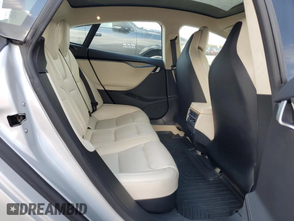 2018 Tesla Model S 75D with VIN 5YJSA1E28JF262521, listed as a Copart auction lot 43563035 with 48,377 mi miles and Salvage Title. Bid and sale history available at DreamBid. Image 10.