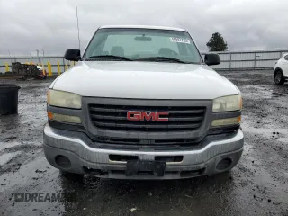 2004 GMC Sierra 2500HD Classic Work Truck with VIN 1GTHK24U54E228803, listed as a Copart auction lot 48887785 with 0 mi miles and Clean Title. Bid and sale history available at carsss.com. Image 5.