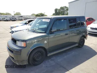2006 Scion xB z VIN JTLKT324764053110, wystawiony jako Copart lot #57454745 z przebiegiem 183 285 mil mil oraz Szkody całkowita. Historia ofert i sprzedaży dostępna na DreamBid. Obrazek 1.