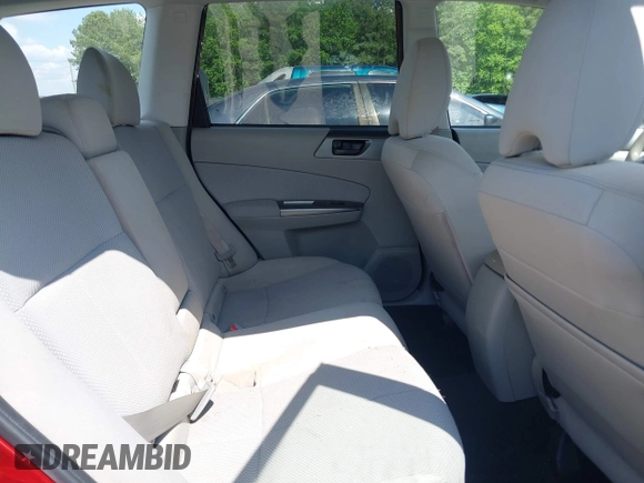 2011 Subaru Forester X z VIN JF2SHABC3BH739030, wystawiony jako IAAI lot #42214198 z przebiegiem 143 564 mil mil oraz . Historia ofert i sprzedaży dostępna na DreamBid. Obrazek 8.
