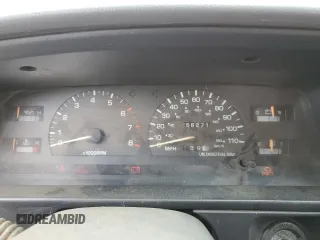 1992 Toyota Pickup DLX z VIN JT4RN93P4N5064218, wystawiony jako Copart lot #58095635 z przebiegiem 256 271 mil mil oraz Tytuł czysty. Historia ofert i sprzedaży dostępna na DreamBid. Obrazek 10.