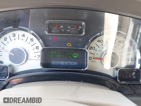 2013 Ford Expedition XLT with VIN 1FMJU1H51DEF14975, listed as a IAAI auction lot 42780599 with 195,174 mi miles and . Bid and sale history available at DreamBid. Image 7.