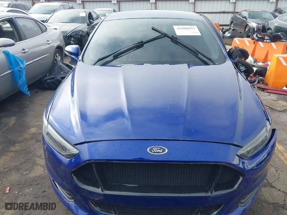 2013 Ford Fusion SE with VIN 3FA6P0HR5DR158628, listed as a IAAI auction lot 41800692 with 169,407 mi miles. Bid and sale history available at carsss.com. Image 12.