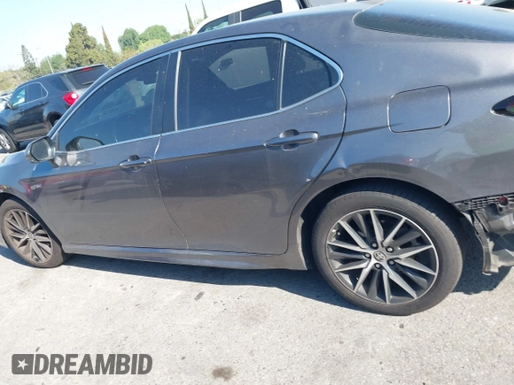 2021 Toyota Camry SE Nightshade with VIN 4T1G11AK7MU548170, listed as a IAAI auction lot 41988867 with 65,877 mi miles and . Bid and sale history available at carsss.com. Image 14.