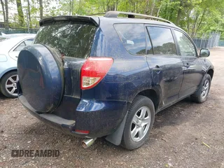 2007 Toyota RAV4 with VIN JTMZK33V176009372, listed as a IAAI auction lot 42145001 with 193,270 mi miles. Bid and sale history available at carsss.com. Image 4.