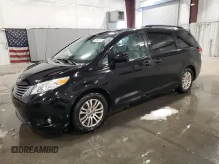2014 Toyota Sienna XLE with VIN 5TDYK3DC3ES422884, listed as a Copart auction lot 44645715 with 126,679 mi miles and Salvage Title. Bid and sale history available at carsss.com. Image 1.