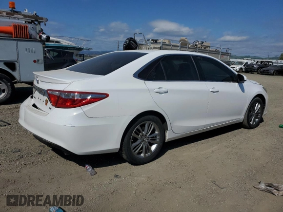 2015 Toyota Camry XLE with VIN 4T1BF1FK2FU064365, listed as a Copart auction lot 53813365 with 125,051 mi miles and Salvage Title. Bid and sale history available at carsss.com. Image 3.