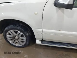2006 Mercury Mountaineer Premier z VIN 4M2EU48856UJ25700, wystawiony jako IAAI lot #42061319 z przebiegiem 183 229 mil mil oraz . Historia ofert i sprzedaży dostępna na DreamBid. Obrazek 6.