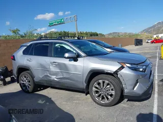 2024 Toyota RAV4 XLE Premium с VIN 2T3C1RFV0RC272866, выставлен на аукционе IAAI как лот 42249629 с пробегом 12 765 миль миль и . История ставок и продаж доступна на DreamBid. Изображение 13.