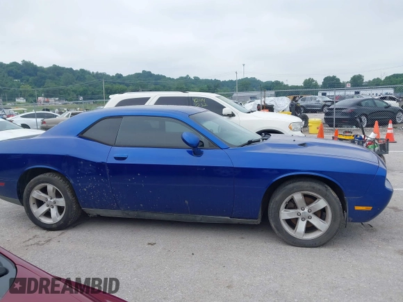 2012 Dodge Challenger SXT Plus z VIN 2C3CDYAG9CH239160, wystawiony jako IAAI lot #42198261 z przebiegiem 116 546 mil mil oraz . Historia ofert i sprzedaży dostępna na DreamBid. Obrazek 13.
