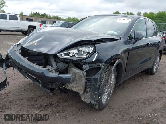 2017 Porsche Cayenne S z VIN WP1AB2A24HLA53402, wystawiony jako IAAI lot #42241178 z przebiegiem 140 801 mil mil oraz . Historia ofert i sprzedaży dostępna na DreamBid. Obrazek 18.