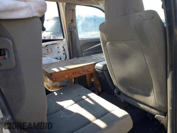 2005 Jeep Liberty Sport with VIN 1J4GK48KX5W679070, listed as a IAAI auction lot 41807899 with 157,726 mi miles. Bid and sale history available at carsss.com. Image 8.