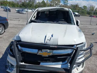 2019 Chevrolet Colorado 4WD LT with VIN 1GCHTCEN4K1175283, listed as a IAAI auction lot 41652804 with 411,521 mi miles. Bid and sale history available at carsss.com. Image 6.
