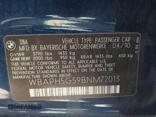 2011 BMW 3 Series 328i with VIN WBAPH5G59BNM72013, listed as a IAAI auction lot 41970086 with 71,408 mi miles. Bid and sale history available at carsss.com. Image 9.