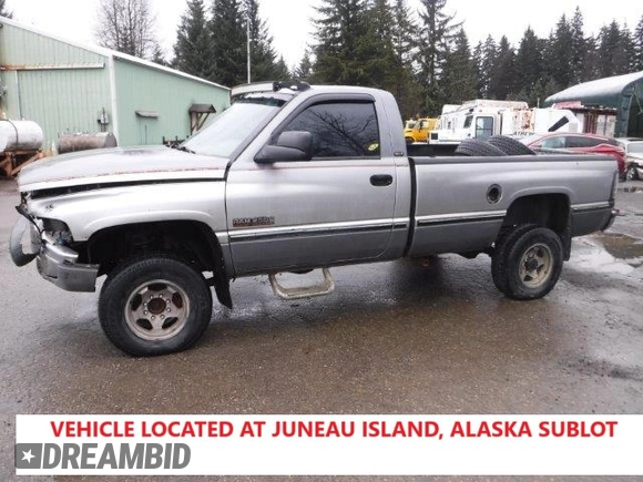 1994 Dodge 2500 with VIN 1B7KF26C8RS684267, listed as a Copart auction lot 48222705 with 175,551 mi miles and Salvage Title. Bid and sale history available at carsss.com. Image 1.