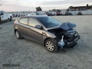 2013 Hyundai Accent GL with VIN KMHCT5AE4DU089853, listed as a Copart auction lot 71765464 with 113,301 mi miles and Salvage Title. Bid and sale history available at carsss.com. Image 4.