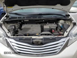 2012 Toyota Sienna XLE with VIN 5TDDK3DCXCS047104, listed as a Copart auction lot 53521335 with 184,269 mi miles and Clean Title. Bid and sale history available at DreamBid. Image 12.