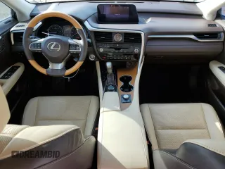 2019 Lexus RX 350 z VIN 2T2ZZMCA9KC129707, wystawiony jako Copart lot #52202615 z przebiegiem 69 868 mil mil oraz Szkoda całkowita • Salvage title. Historia ofert i sprzedaży dostępna na DreamBid. Obrazek 8.