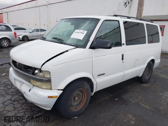 2002 Chevrolet Astro with VIN 1GNDM19X02B153455, listed as a IAAI auction lot 41462588 with 349,613 mi miles. Bid and sale history available at carsss.com. Image 2.