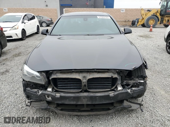 2011 BMW 5 Series 528i with VIN WBAFR1C57BDS35260, listed as a Copart auction lot 52989735 with 194,734 mi miles and Salvage Title. Bid and sale history available at carsss.com. Image 5.