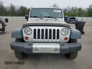 2008 Jeep Wrangler X z VIN 1J4FA24188L648342, wystawiony jako Copart lot #59883735 z przebiegiem 166 889 mil mil oraz Czysty tytuł • Clean title. Historia ofert i sprzedaży dostępna na DreamBid. Obrazek 5.