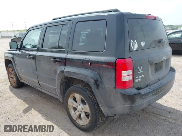 2014 Jeep Patriot Latitude z VIN 1C4NJRFB1ED761863, wystawiony jako IAAI lot #42524407 z przebiegiem 148 866 mil mil oraz . Historia ofert i sprzedaży dostępna na DreamBid. Obrazek 3.