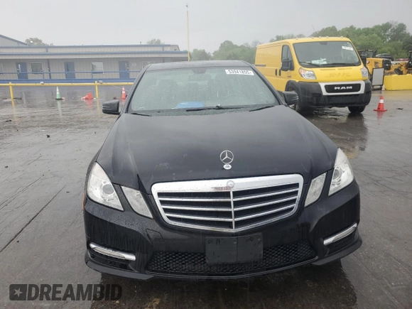 2013 Mercedes-Benz E 350 Luxury with VIN WDDHF8JB8DA691994, listed as a Copart auction lot 53941855 with 131,977 mi miles and Clean Title. Bid and sale history available at DreamBid. Image 5.