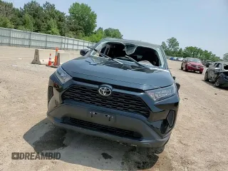2022 Toyota RAV4 LE with VIN 2T3F1RFV6NC273303, listed as a Copart auction lot 61099085 with 33,712 mi miles and Salvage title. Bid and sale history available at DreamBid. Image 13.