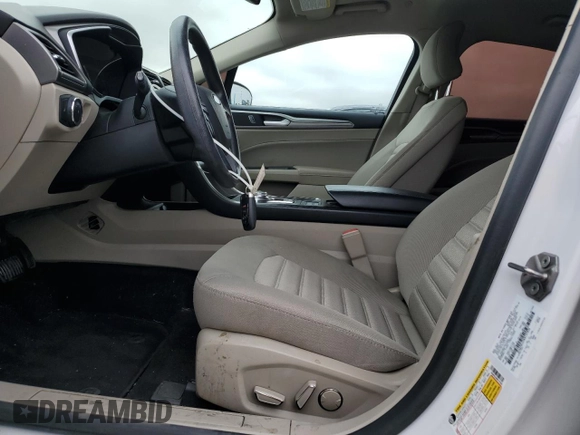 2019 Ford Fusion SE with VIN 3FA6P0LU5KR137836, listed as a Copart auction lot 56039075 with 54,029 mi miles and Clean Title. Bid and sale history available at DreamBid. Image 7.
