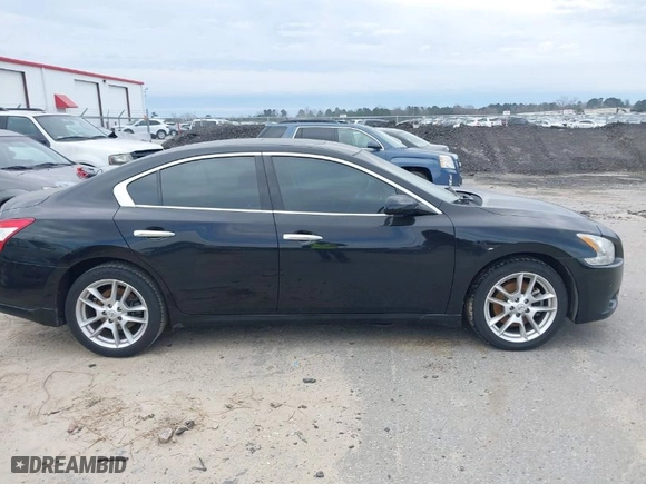2011 Nissan Maxima 3.5 SV w/Premium Pkg with VIN 1N4AA5AP6BC863709, listed as a IAAI auction lot 41761017 with 220,690 mi miles. Bid and sale history available at carsss.com. Image 14.