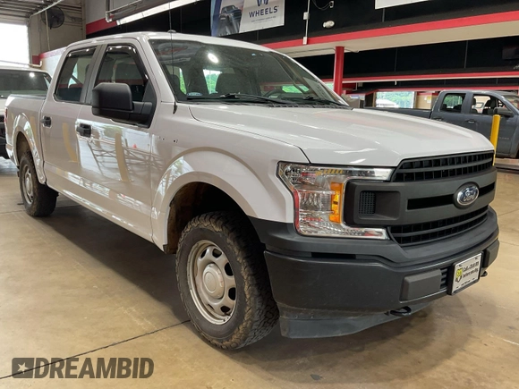 2018 Ford F-150 XL z VIN 1FTEW1E55JKE93839, wystawiony jako IAAI lot #42354037 z przebiegiem 136 562 mil mil oraz . Historia ofert i sprzedaży dostępna na DreamBid. Obrazek 1.