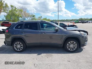 2021 Jeep Cherokee Latitude Lux with VIN 1C4PJLMX8MD135018, listed as a IAAI auction lot 41678234 with 110,318 mi miles. Bid and sale history available at carsss.com. Image 13.