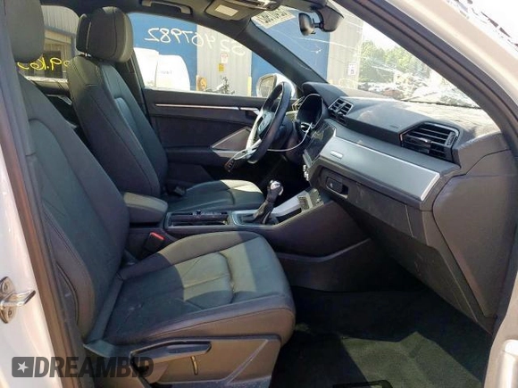 2019 Audi Q3 S line Premium with VIN WA1DECF32K1086294, listed as a Copart auction lot 60691102 with 29,165 mi miles and . Bid and sale history available at DreamBid. Image 5.