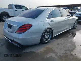 2018 Mercedes-Benz S 560 with VIN WDDUG8DB0JA369644, listed as a IAAI auction lot 41407180 with 123,254 mi miles and . Bid and sale history available at carsss.com. Image 4.