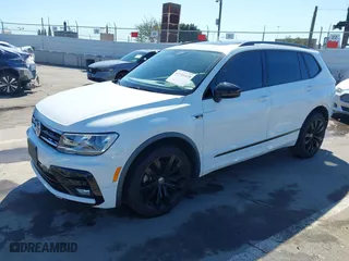 2020 Volkswagen Tiguan SE with VIN 3VV3B7AX8LM063202, listed as a IAAI auction lot 41731419 with 41,241 mi miles. Bid and sale history available at carsss.com. Image 19.