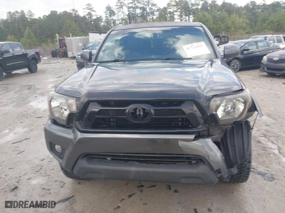 2010 Toyota Tacoma PreRunner with VIN 3TMJU4GN5AM106928, listed as a IAAI auction lot 41730400 with NaN miles. Bid and sale history available at carsss.com. Image 12.