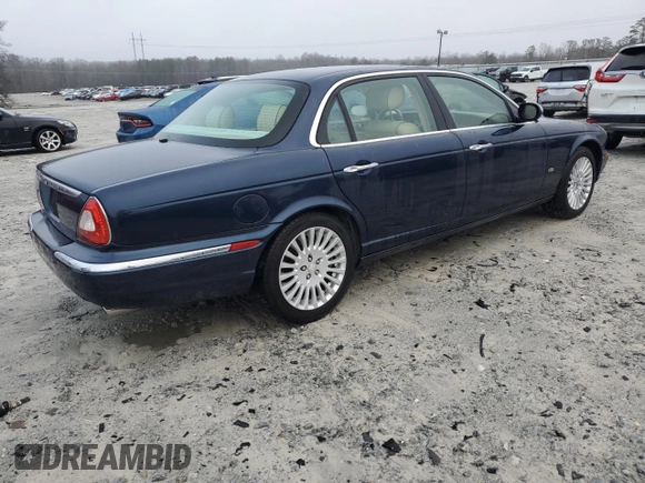 2007 Jaguar XJ Vanden Plas with VIN SAJWA82B57SH14424, listed as a Copart auction lot 45091395 with 99,242 mi miles and Salvage Title. Bid and sale history available at carsss.com. Image 3.