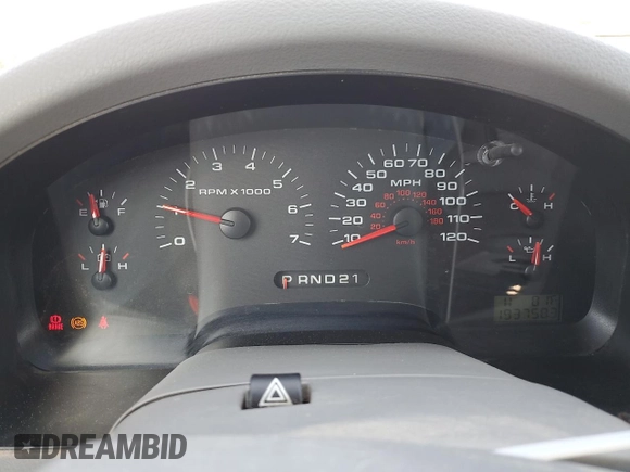 2007 Ford F-150 XLT with VIN 1FTRW12W37KD07142, listed as a Copart auction lot 61677585 with 193,758 mi miles and Clean title. Bid and sale history available at DreamBid. Image 9.