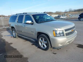 2012 Chevrolet Suburban LT with VIN 1GNSCJE07CR144215, listed as a IAAI auction lot 41924631 with 144,072 mi miles. Bid and sale history available at carsss.com. Image 1.