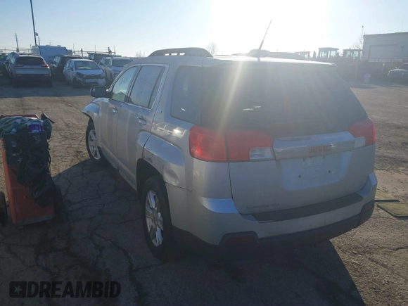 2012 GMC Terrain SLT-1 z VIN 2GKALUEK9C6321760, wystawiony jako IAAI lot #41464614 z przebiegiem 123 731 mil mil oraz . Historia ofert i sprzedaży dostępna na DreamBid. Obrazek 3.