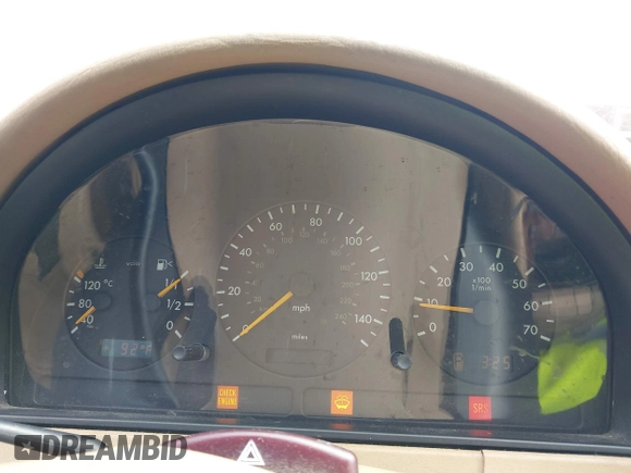 2004 Mercedes-Benz M 350 z VIN 4JGAB57E84A503851, wystawiony jako IAAI lot #42444009 z przebiegiem Nie podano mil oraz . Historia ofert i sprzedaży dostępna na DreamBid. Obrazek 7.