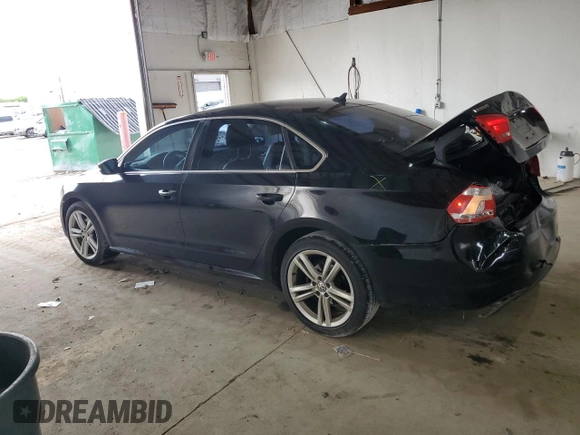 2015 Volkswagen Passat SE with VIN 1VWBV7A33FC043196, listed as a Copart auction lot 56210725 with 136,342 mi miles and Salvage title. Bid and sale history available at DreamBid. Image 2.