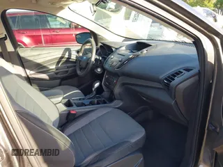 2017 Ford Escape S с VIN 1FMCU0F79HUB52297, выставлен на аукционе IAAI как лот 42577881 с пробегом 89 931 миль миль и . История ставок и продаж доступна на DreamBid. Изображение 5.