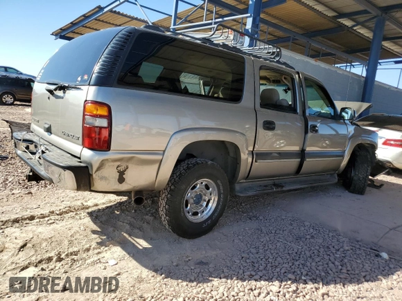 2003 Chevrolet Suburban LT with VIN 3GNGK26U33G203907, listed as a Copart auction lot 46903905 with 318,022 mi miles and Salvage Title. Bid and sale history available at carsss.com. Image 3.