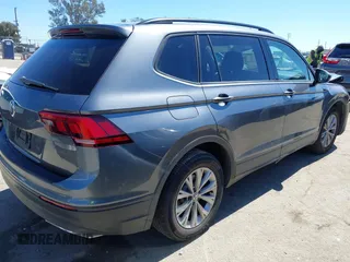2019 Volkswagen Tiguan S z VIN 3VV1B7AX0KM043032, wystawiony jako IAAI lot #41862179 z przebiegiem 154 440 mil mil oraz . Historia ofert i sprzedaży dostępna na DreamBid. Obrazek 4.